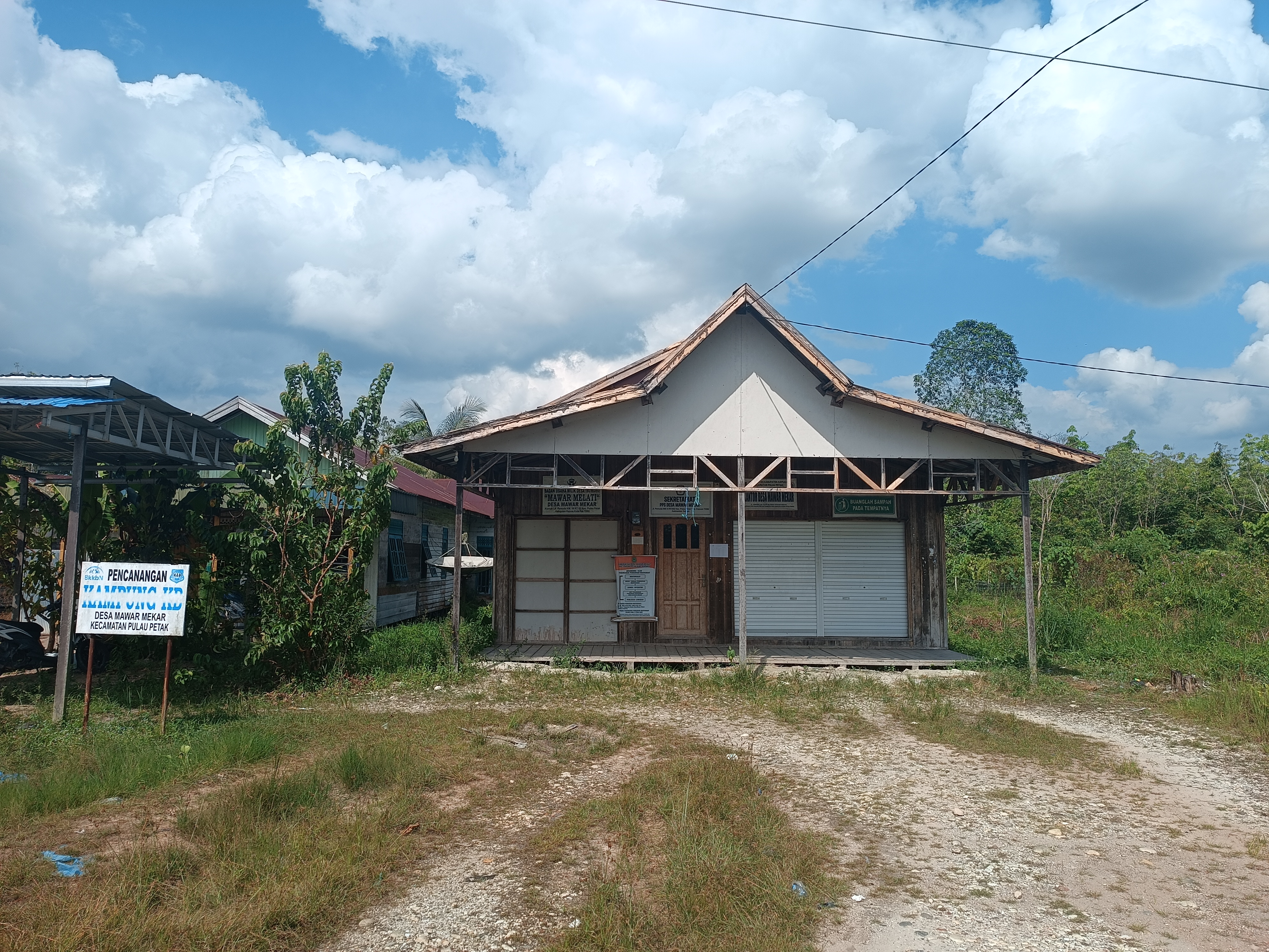 Mawar Mekar, Pulau Petak, Kapuas
