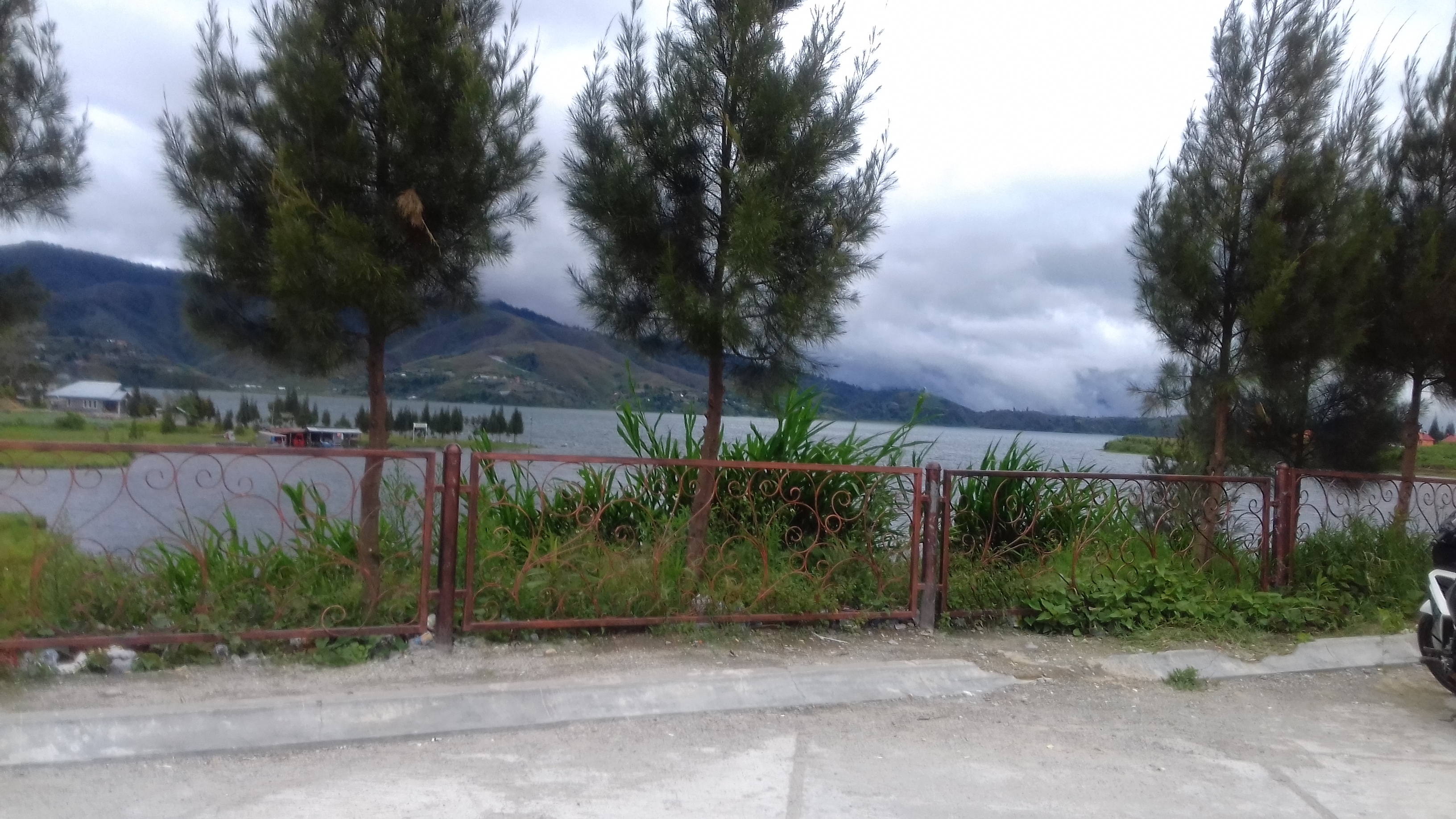 Danau Diatas