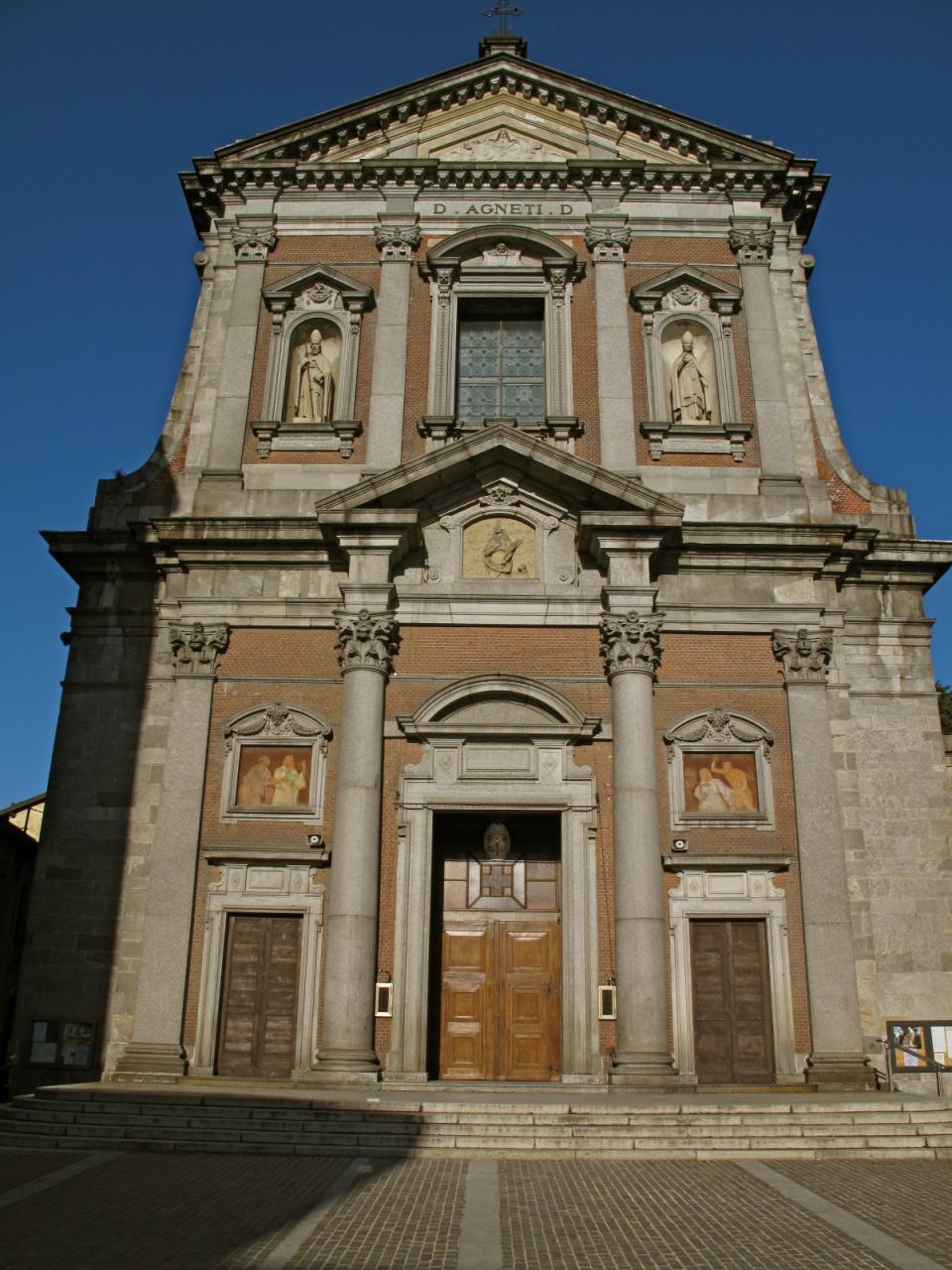 Basilika Santa Agnes, Somma Lombardo