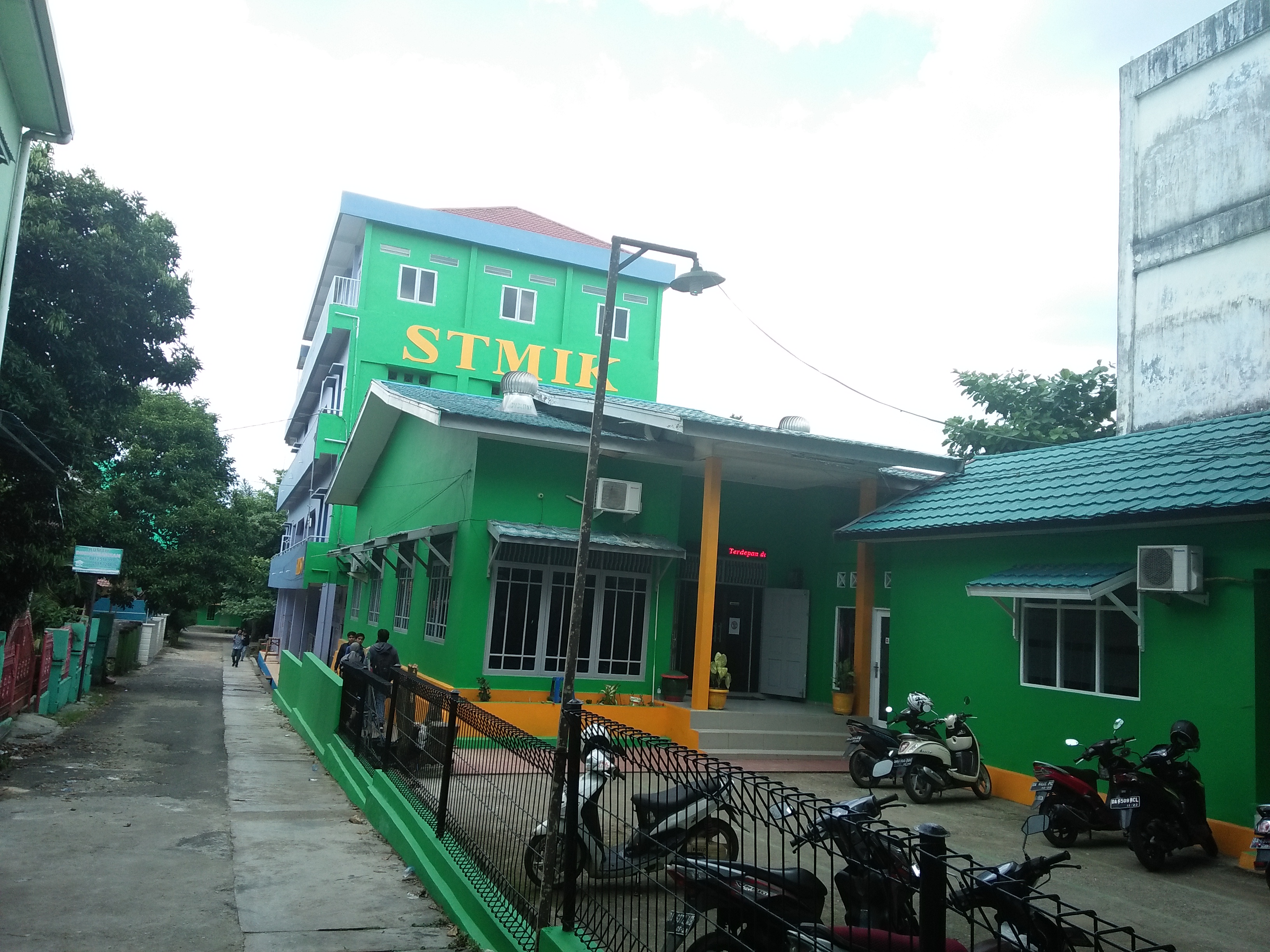 Sekolah Tinggi Manajemen Informatika dan Komputer Banjarbaru