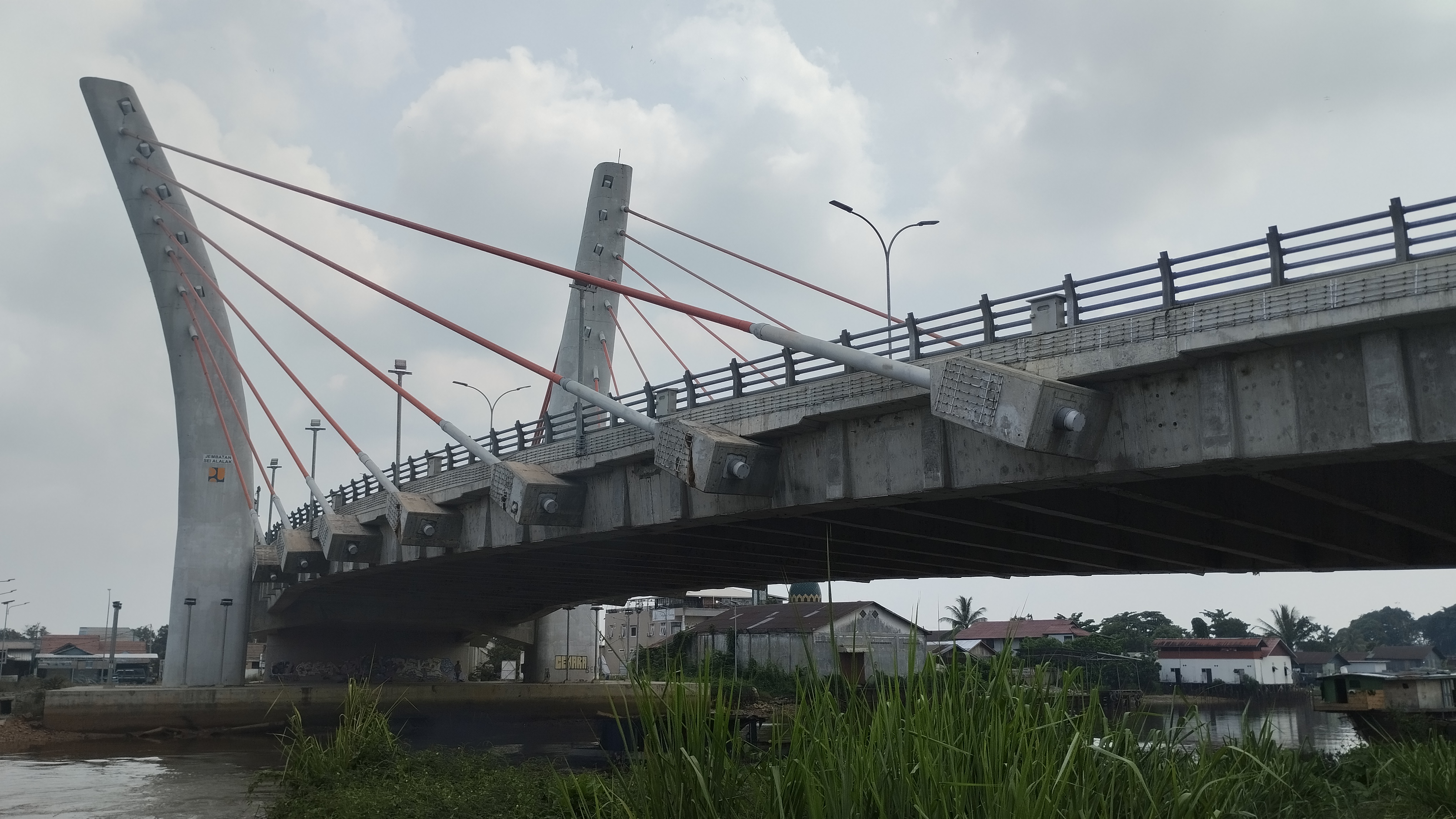 Jembatan Sei Alalak