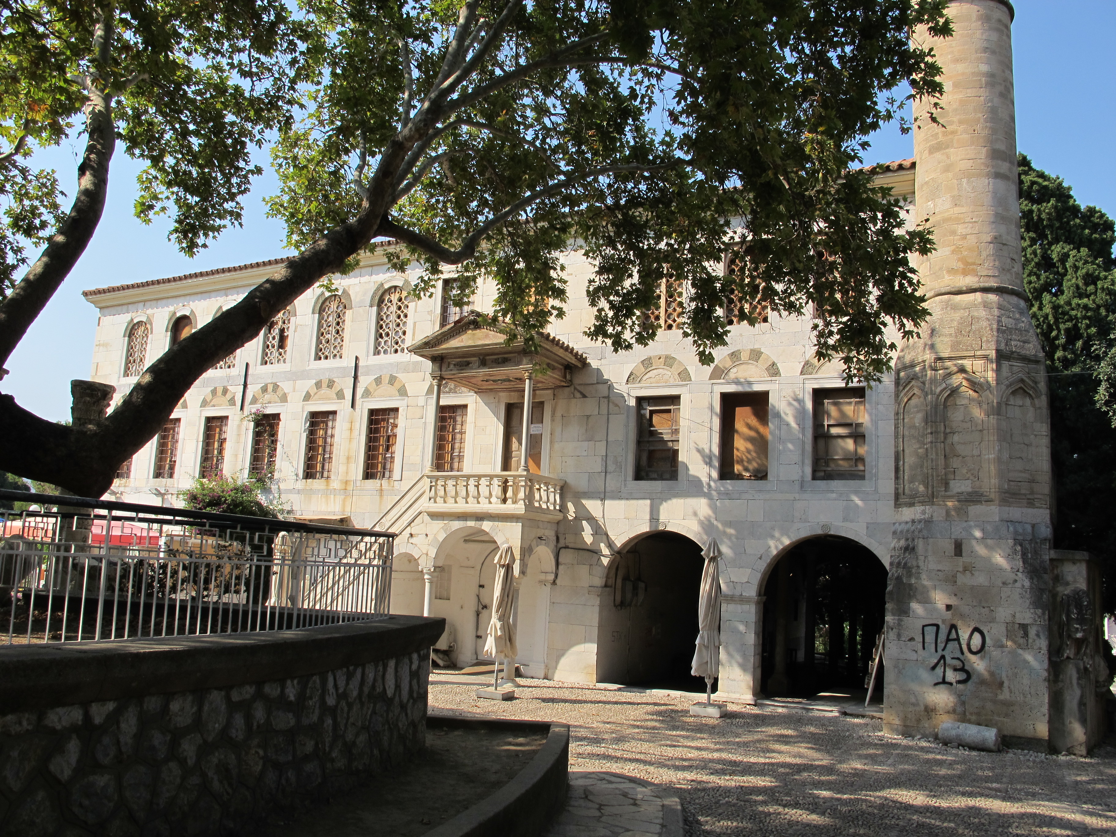 Masjid Gazi Hasan Pasha