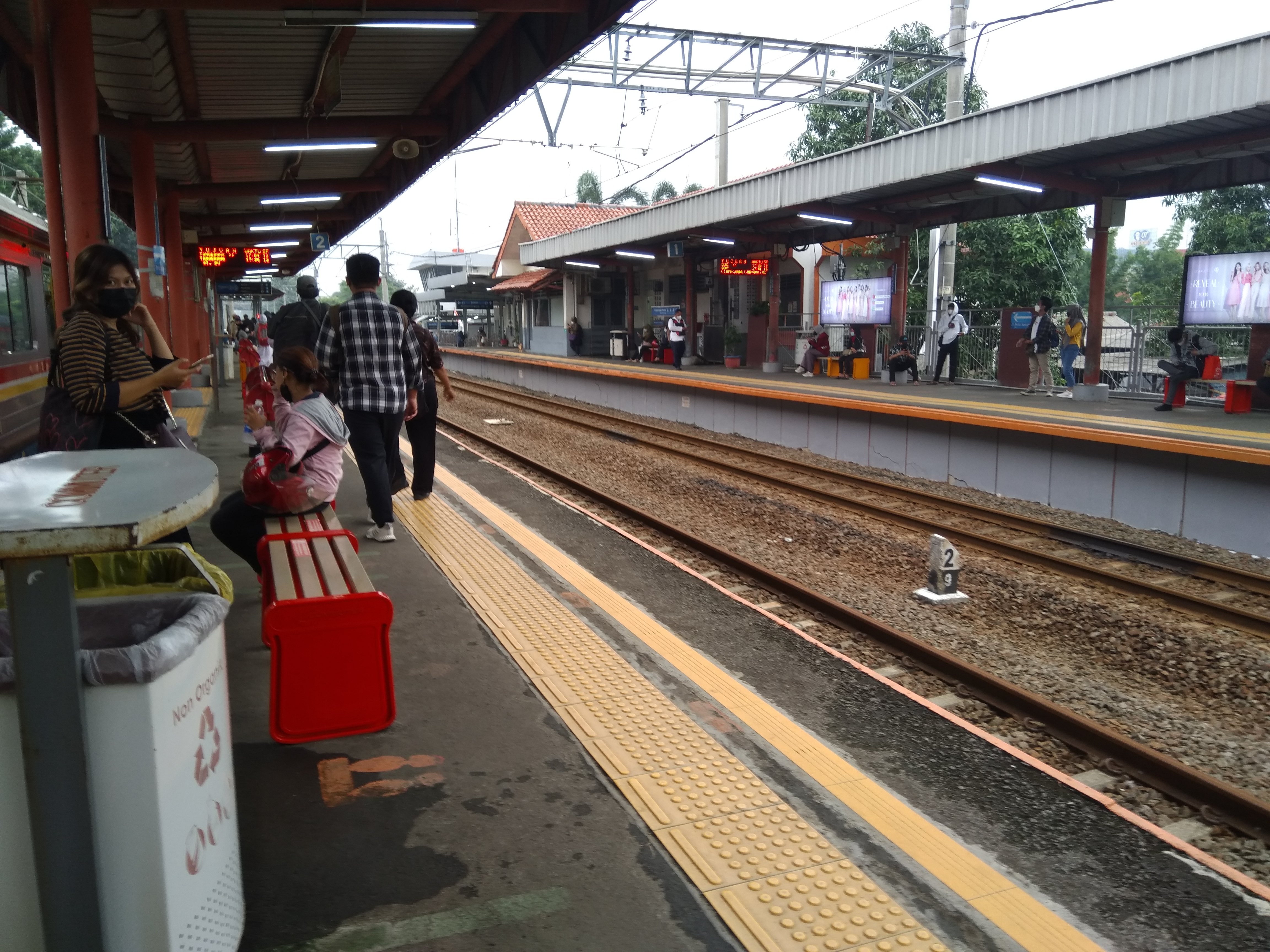 Stasiun Rawa Buaya