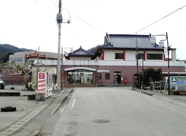 Stasiun Ichikawa-Daimon