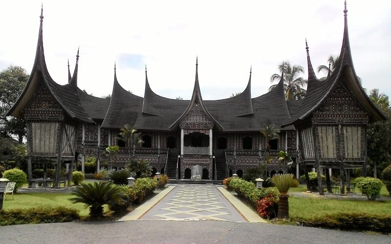 Adat Minangkabau