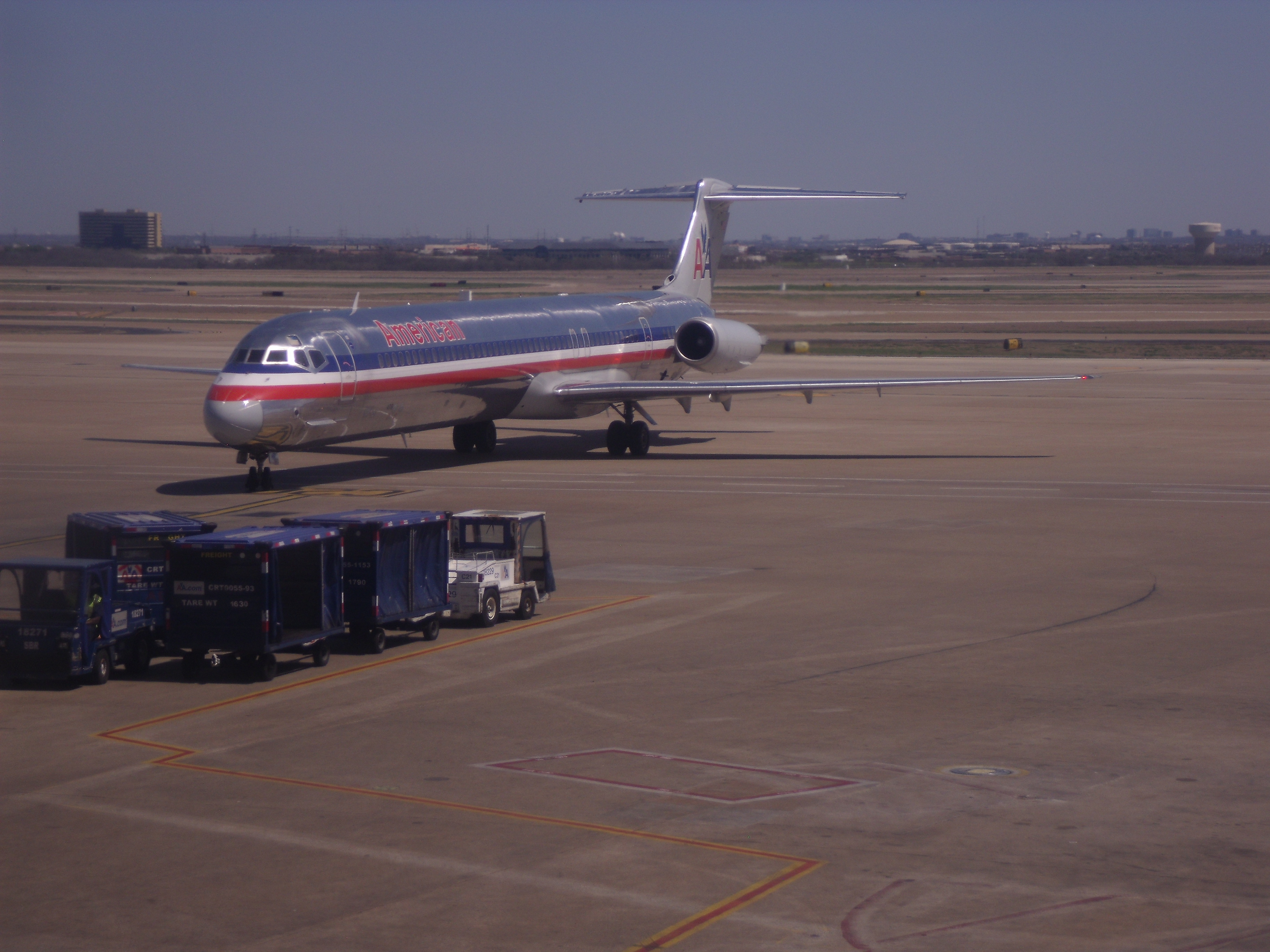 McDonnell Douglas MD-80