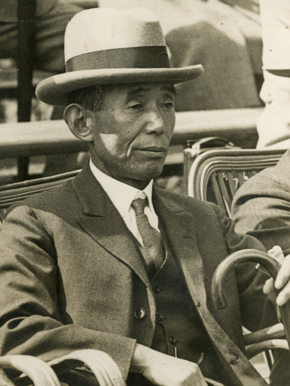 Kenkichi Yoshizawa
