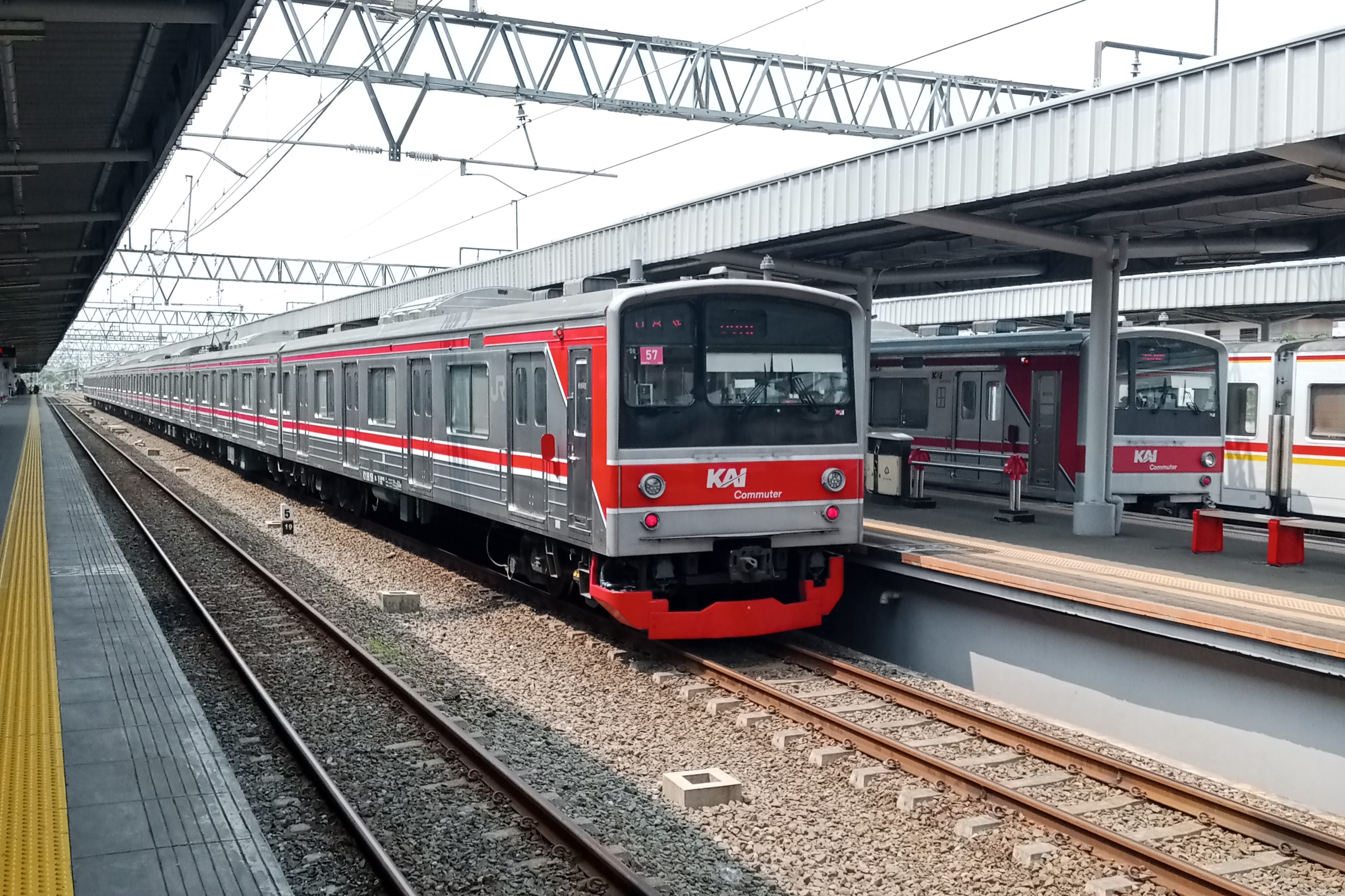 Commuter Line Tangerang