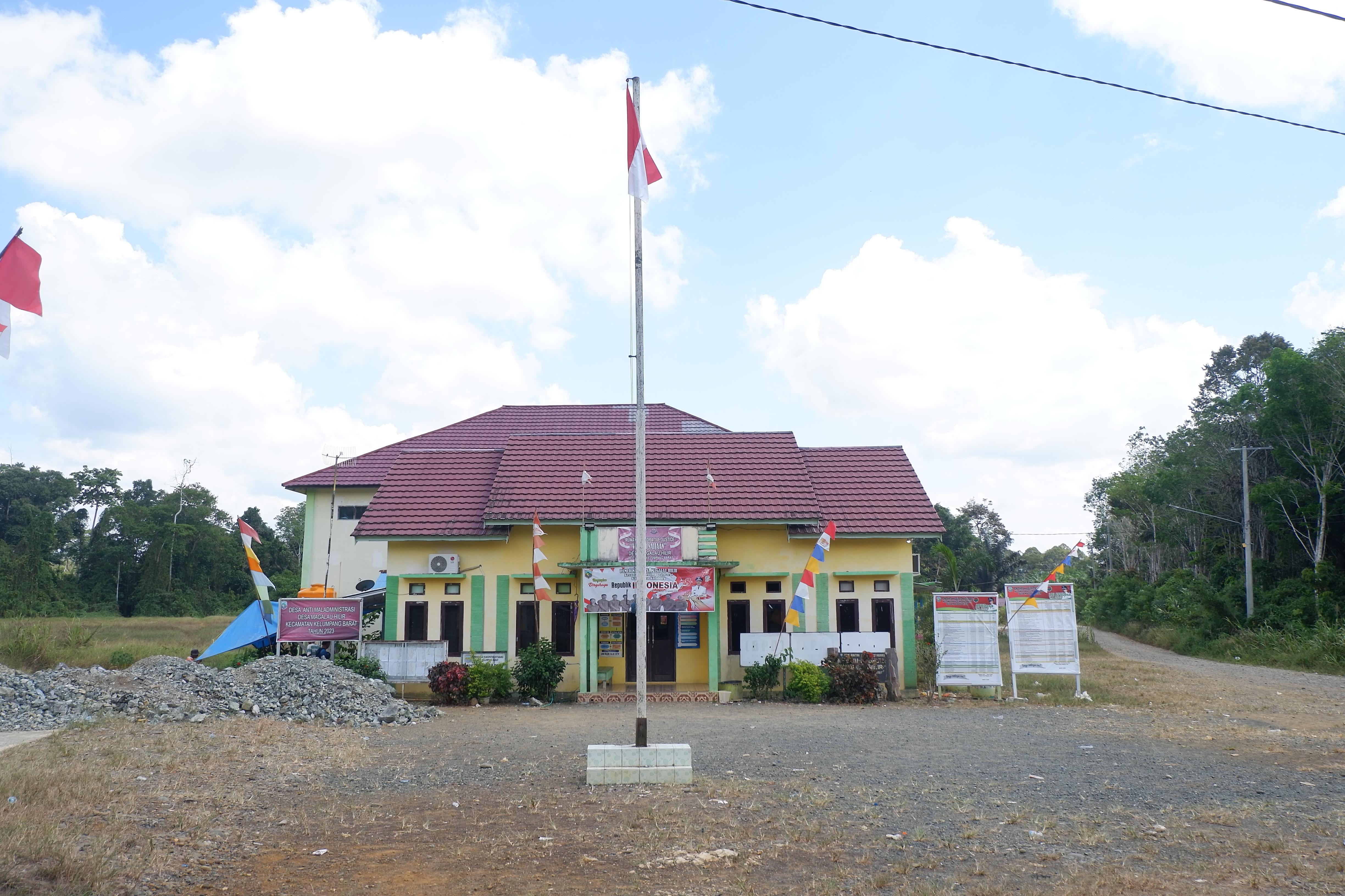 Magalau Hilir, Kelumpang Barat, Kotabaru