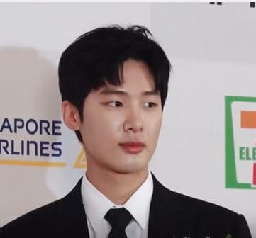 Kim Dong-hee (pemeran)