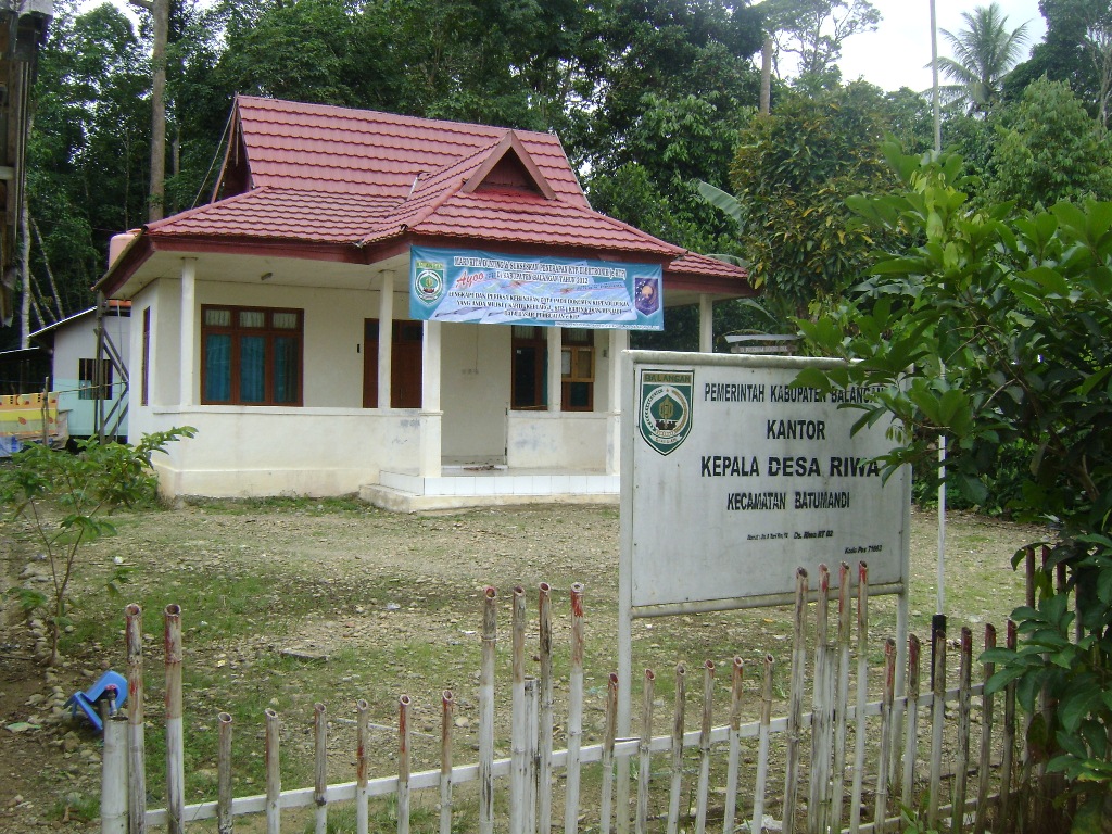 Riwa, Batu Mandi, Balangan