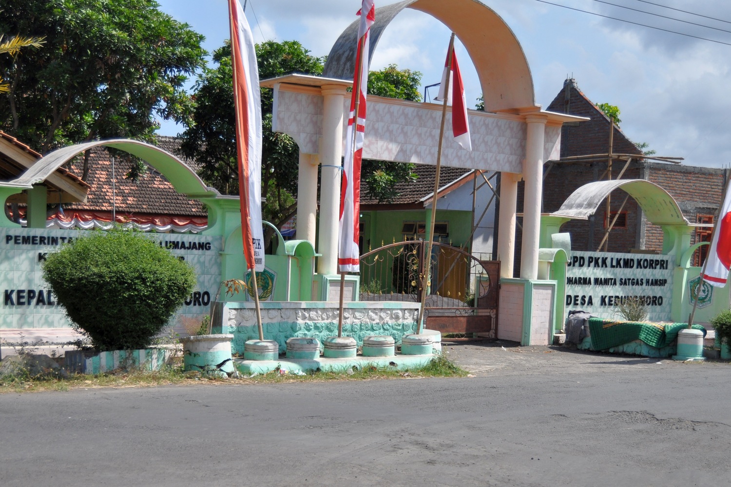 Kedungmoro, Kunir, Lumajang