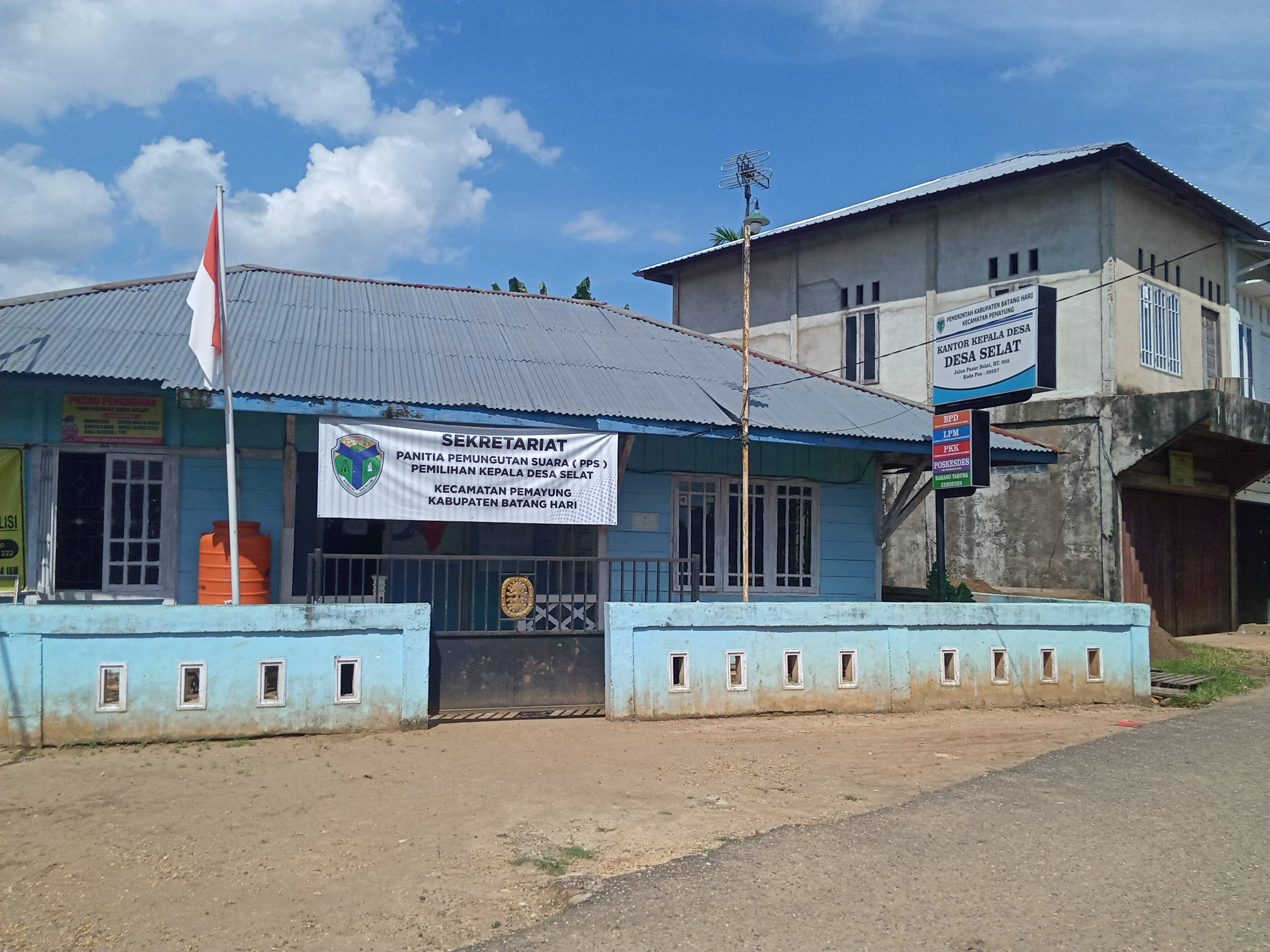 Selat, Pemayung, Batang Hari