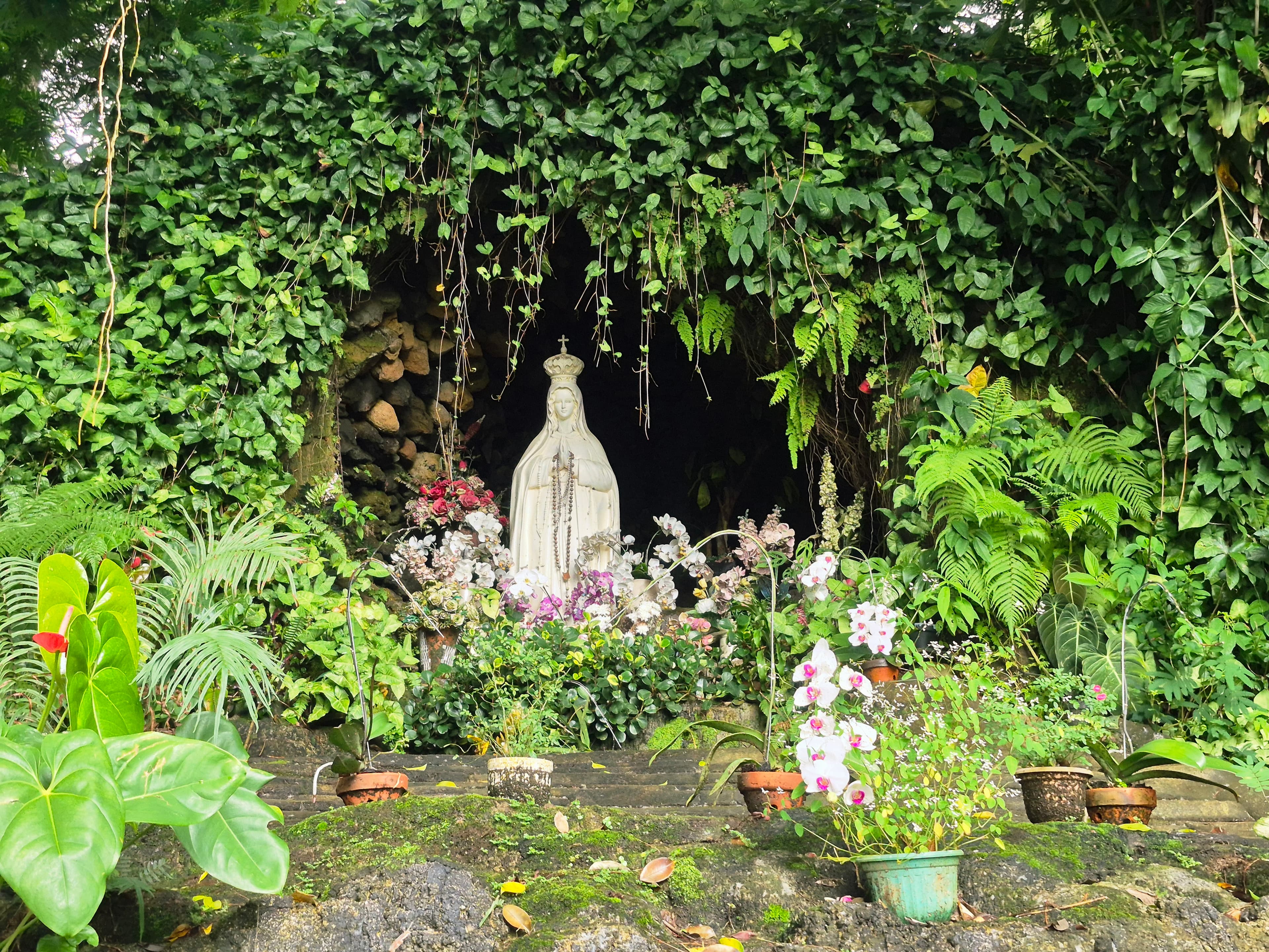 Gua Maria Sawer Rahmat