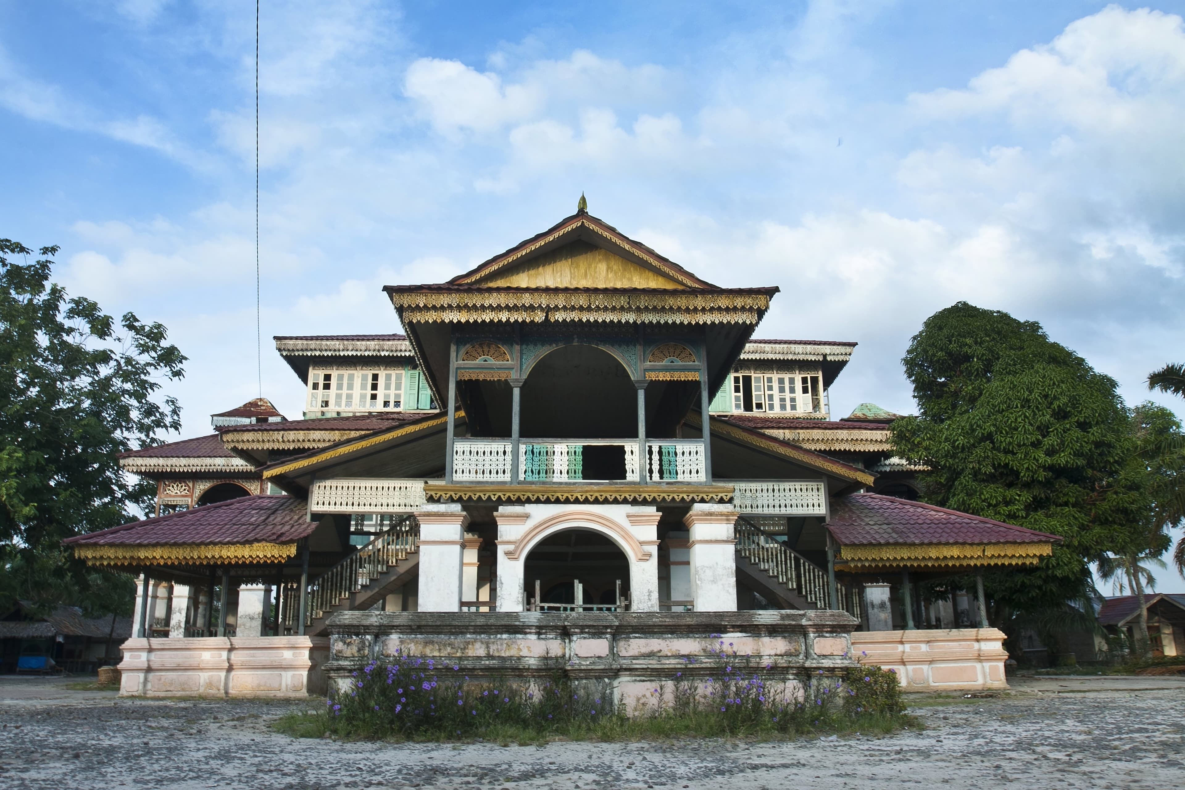 Istana Niat Lima Laras