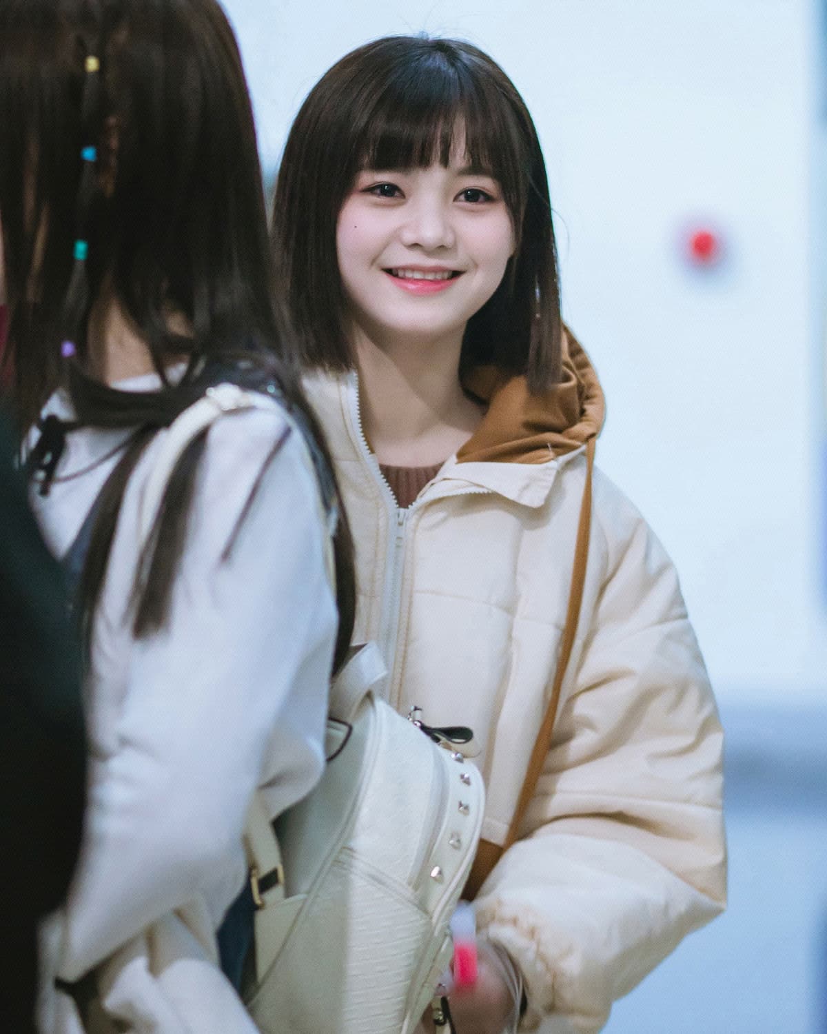 Chen Jiaying (penyanyi, lahir 2002) Chen Jiaying (penyanyi, lahir 2002)