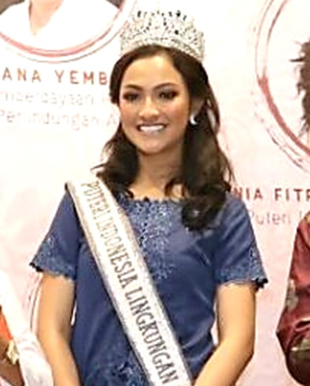 Vania Herlambang Vania Herlambang