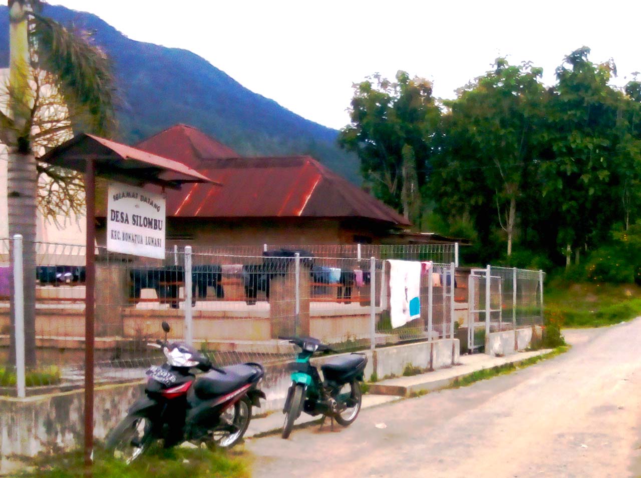 Silombu, Bonatua Lunasi, Toba Silombu, Bonatua Lunasi, Toba