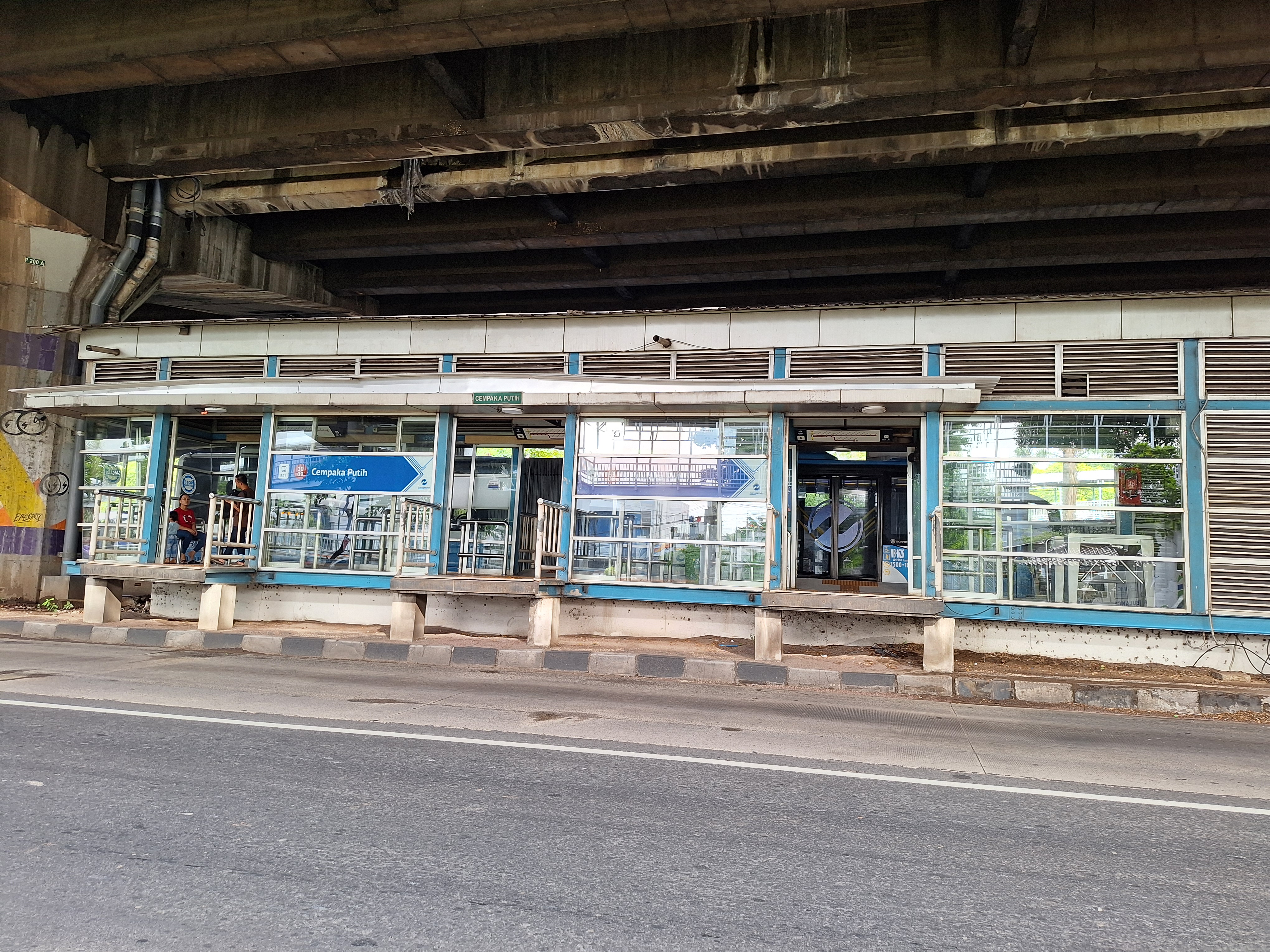 Halte Transjakarta Cempaka Putih Halte Transjakarta Cempaka Putih