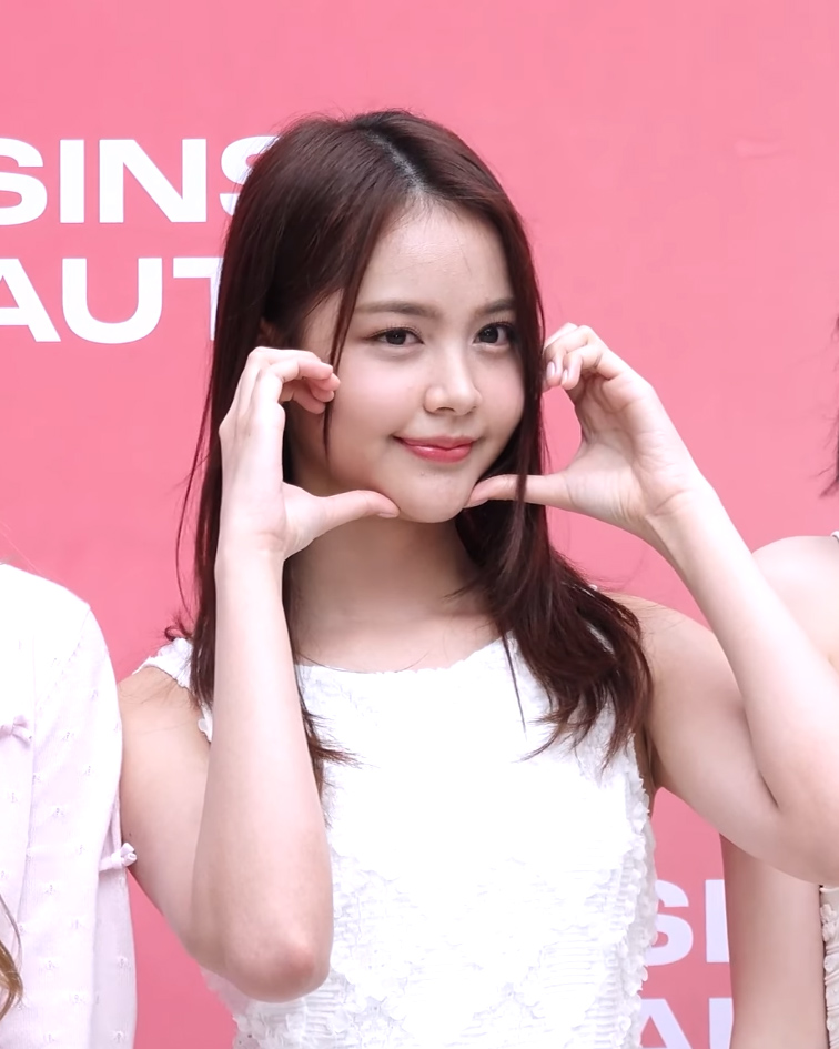 Carmen (penyanyi) Carmen (penyanyi)