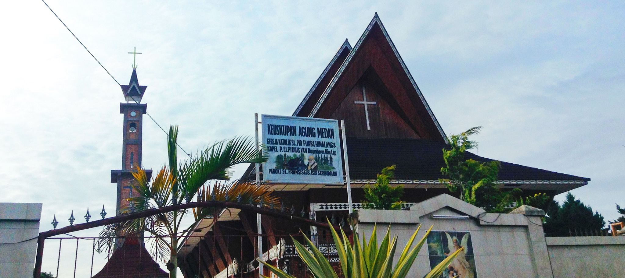 Gereja Santo Fransiskus Asisi, Saribudolok Gereja Santo Fransiskus Asisi, Saribudolok