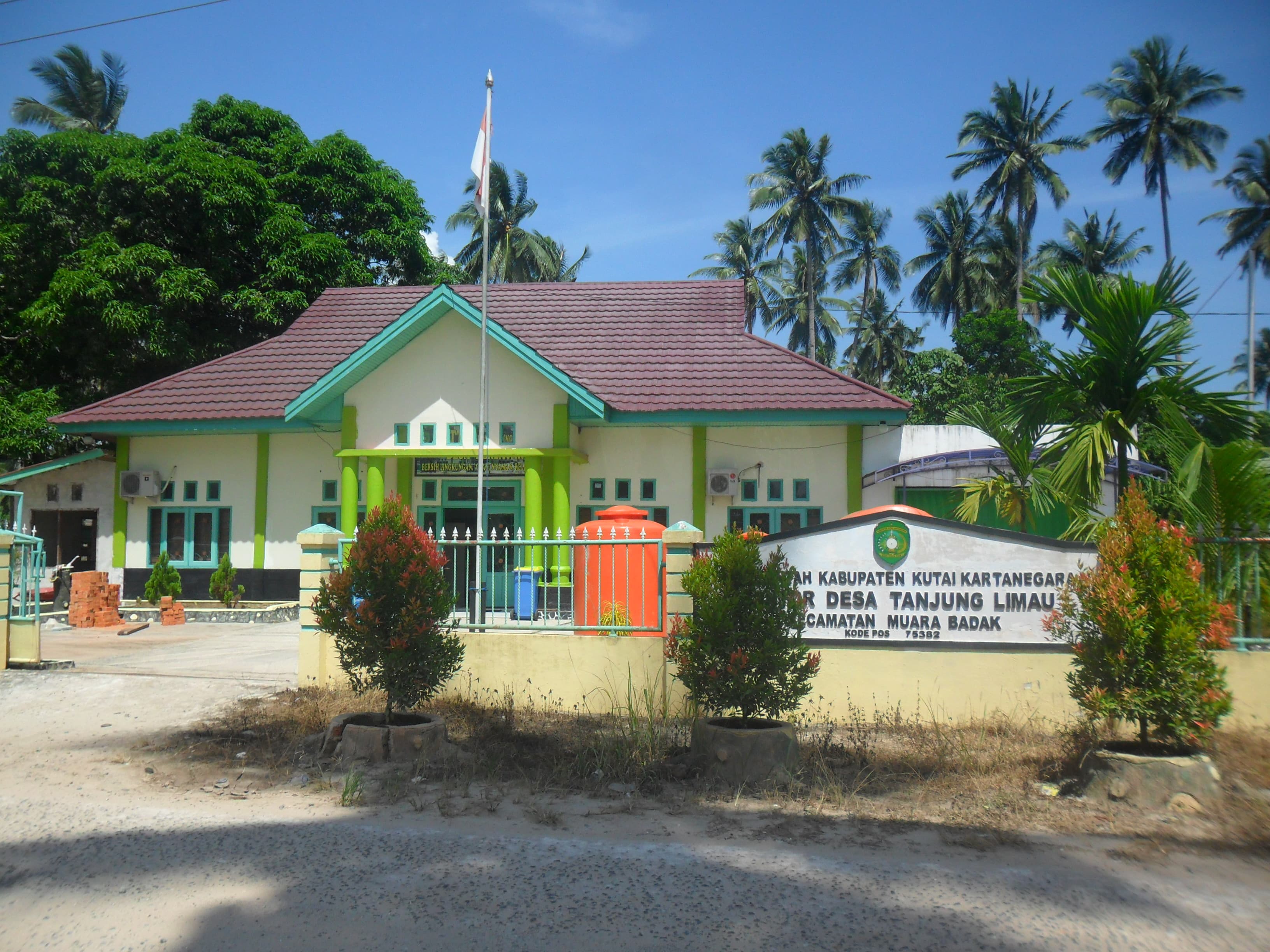 Tanjung Limau, Muara Badak, Kutai Kartanegara Tanjung Limau, Muara Badak, Kutai Kartanegara