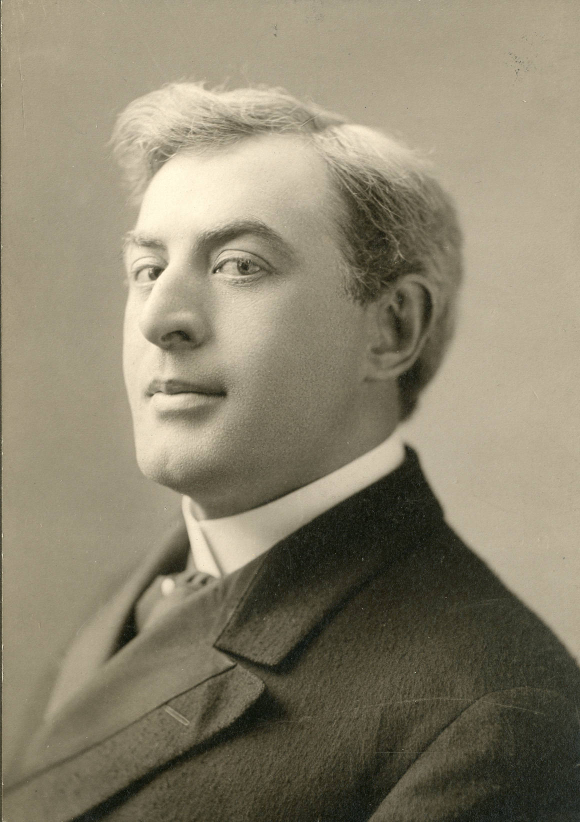 Fred Esmelton Fred Esmelton