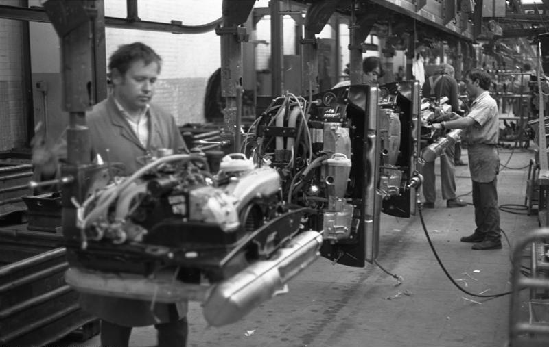 Mesin 4 silinder mendatar Mesin 4 silinder mendatar