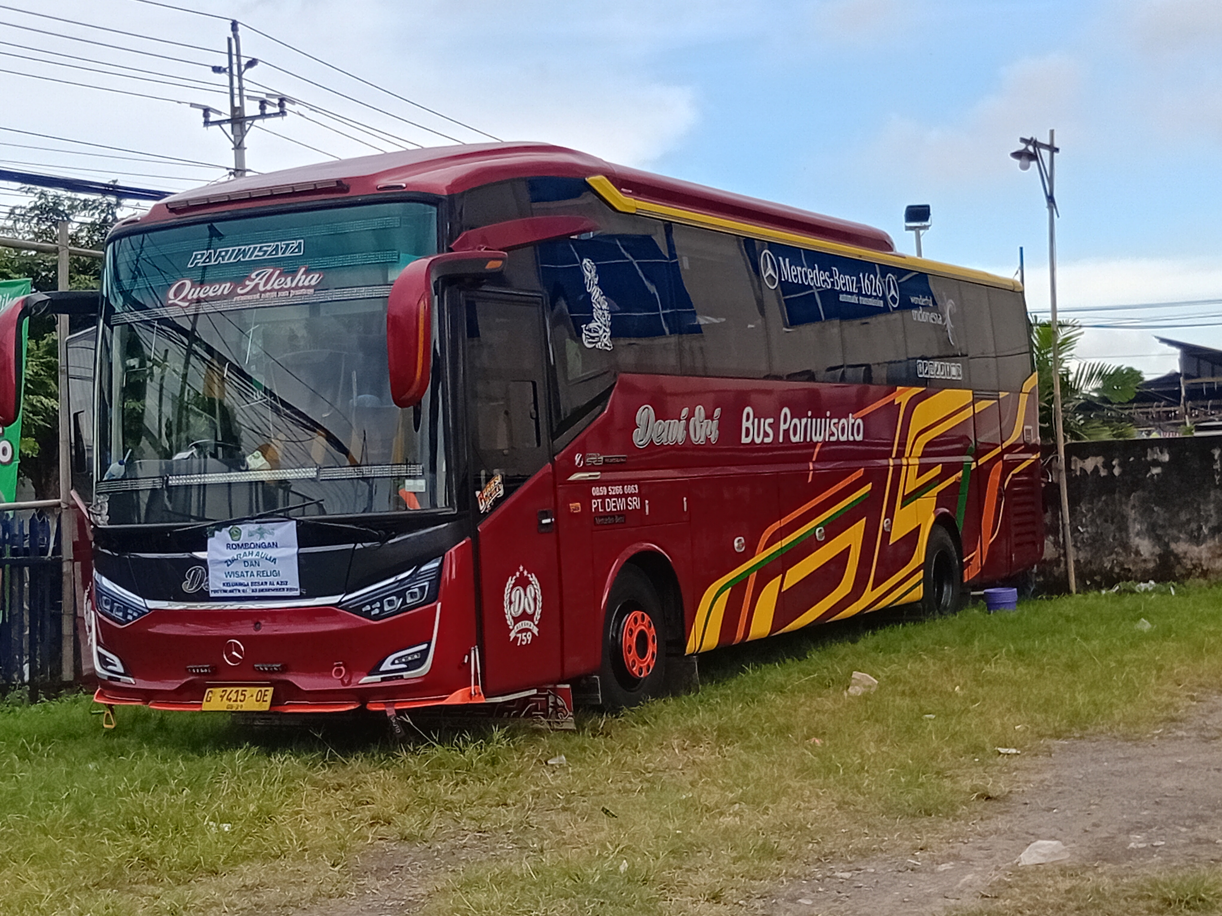 Dewi Sri (perusahaan otobus) Dewi Sri (perusahaan otobus)