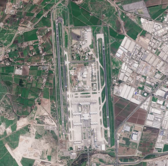 Bandar Udara Internasional Arturo Merino Benítez Bandar Udara Internasional Arturo Merino Benítez