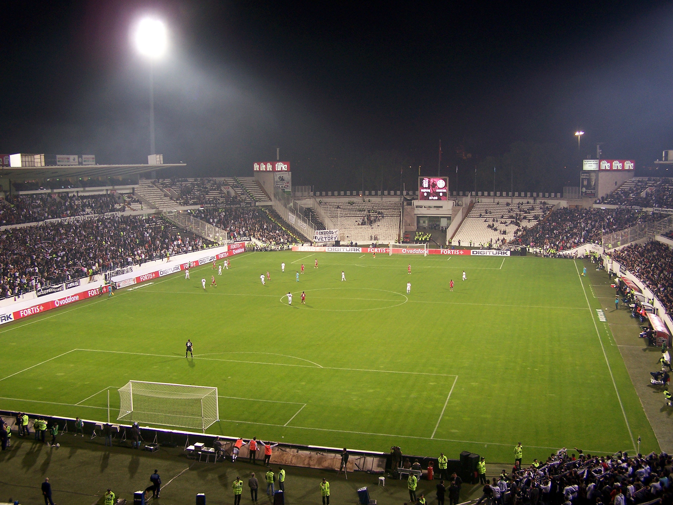 Stadion BJK İnönü Stadion BJK İnönü