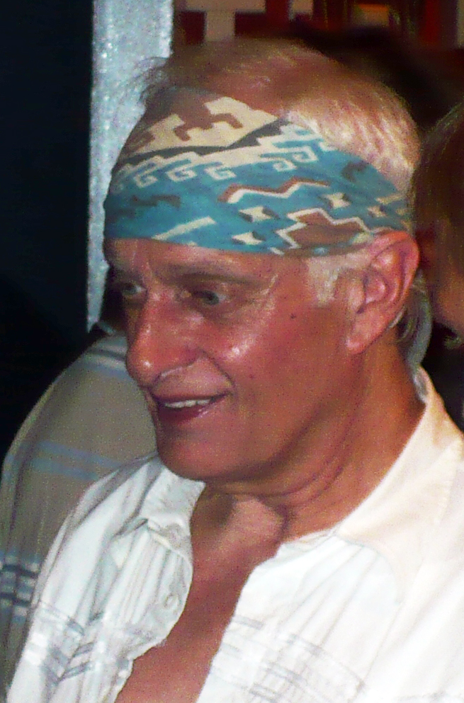 Tony Kaye (musisi) Tony Kaye (musisi)