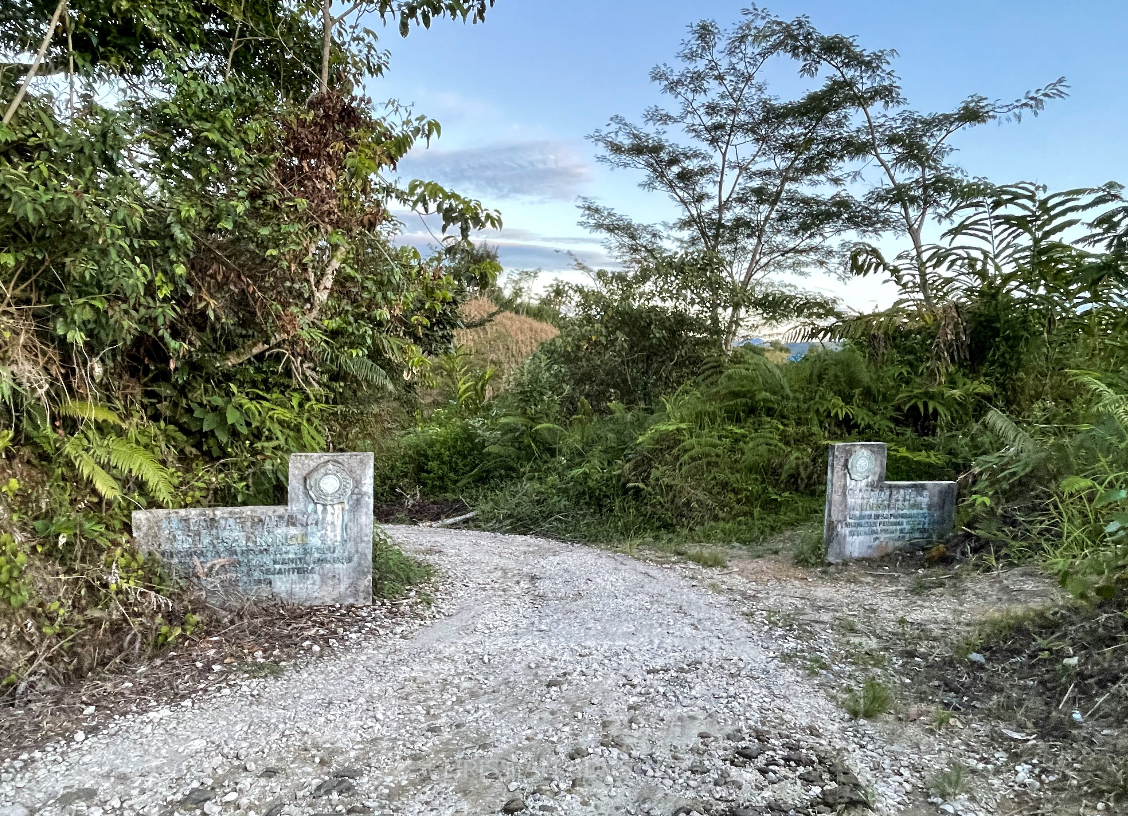 Prongil, Tinada, Pakpak Bharat Prongil, Tinada, Pakpak Bharat