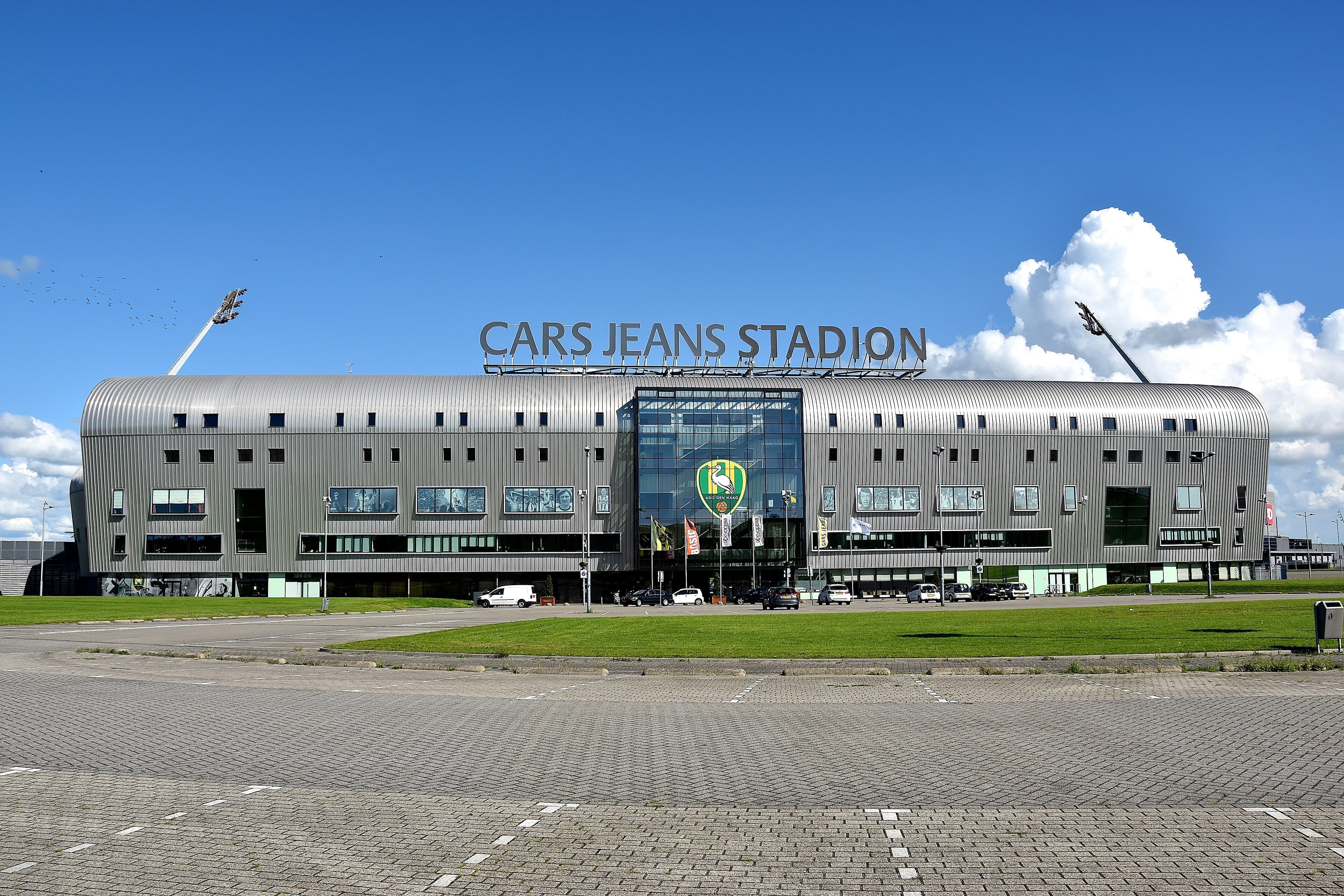 Stadion Cars Jeans Stadion Cars Jeans