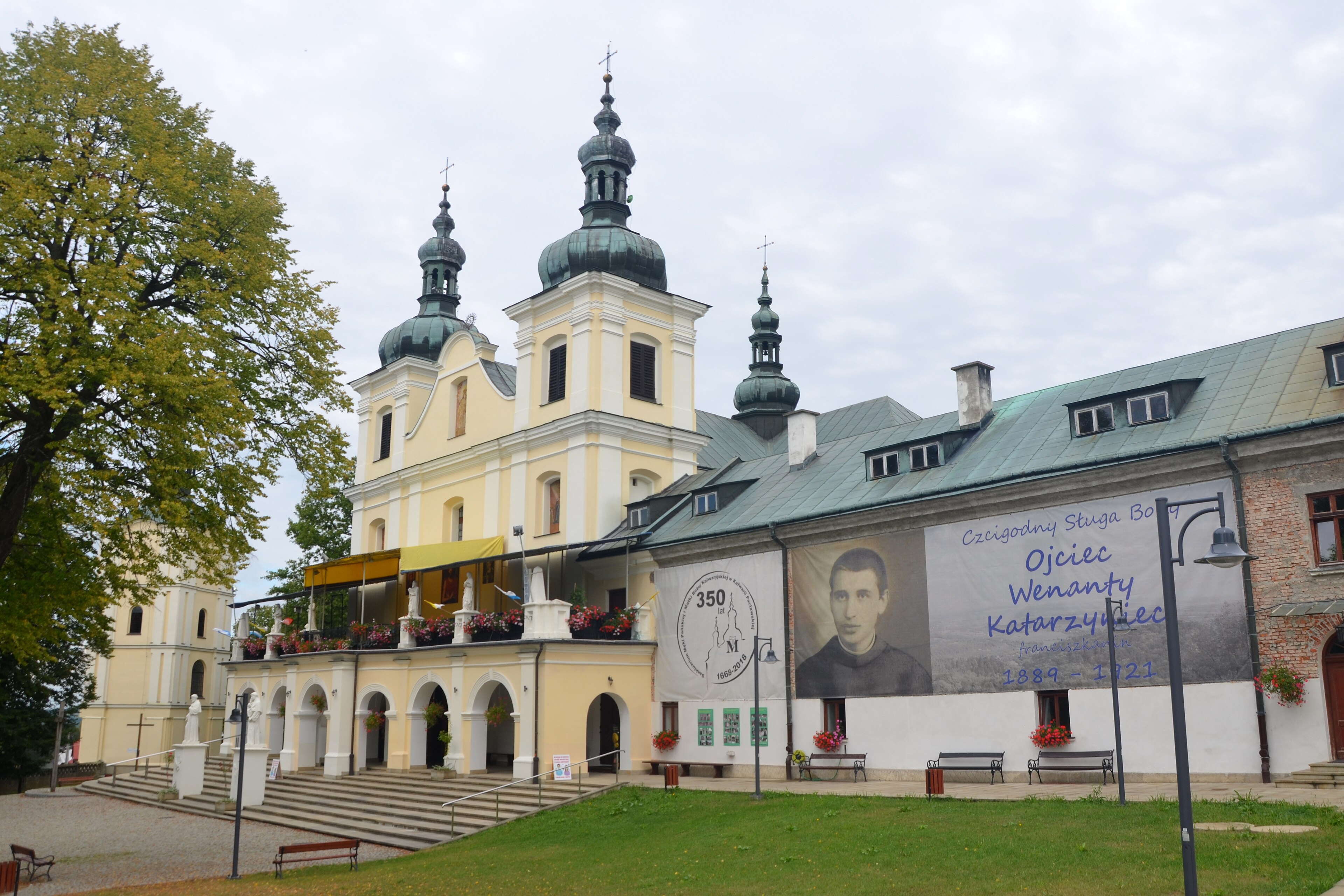 Basilika Kesengsaraan Kristus di Kalvari dan Bunda Allah, Kalwaria Pacławska Basilika Kesengsaraan Kristus di Kalvari dan Bunda Allah, Kalwaria Pacławska