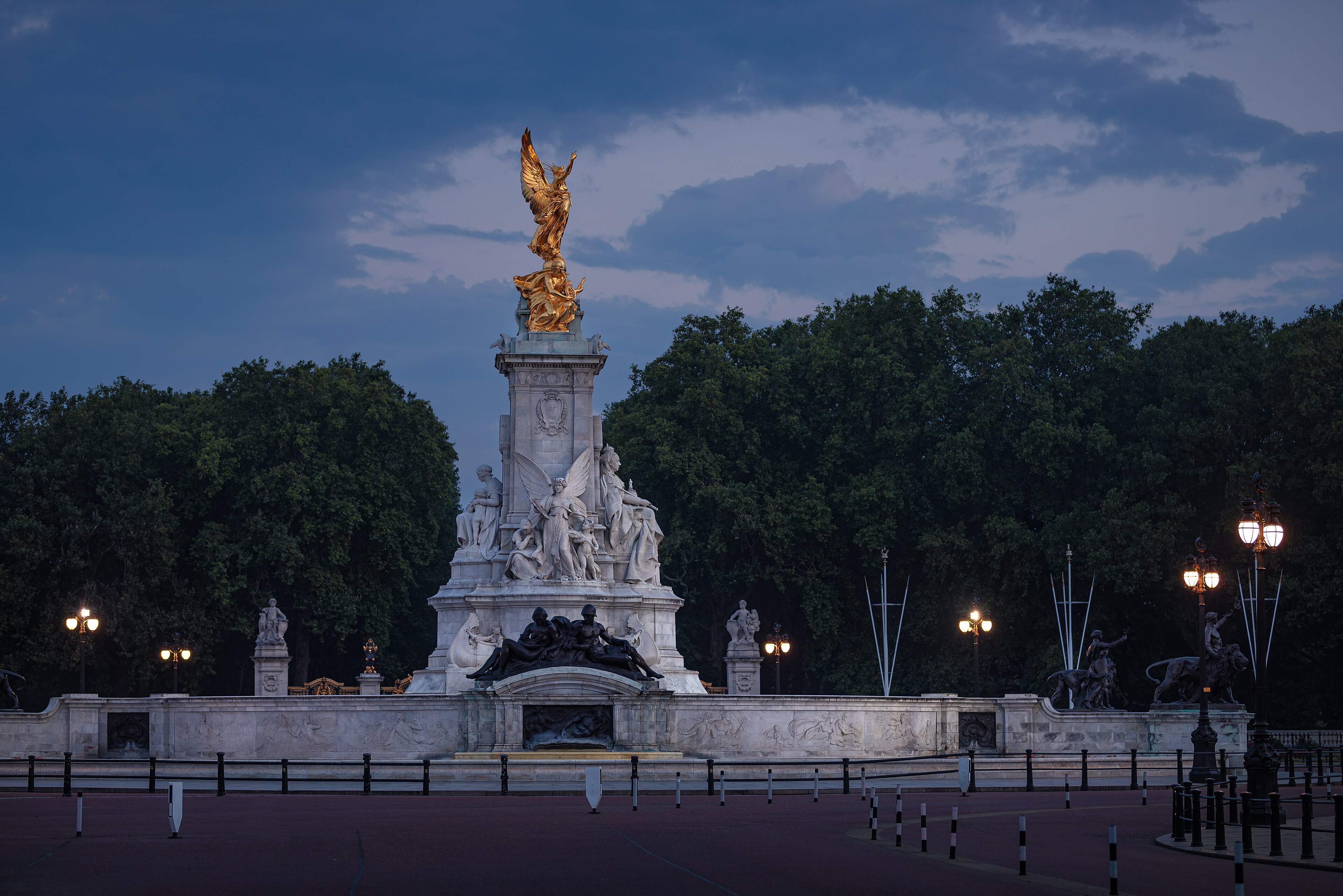 Victoria Memorial, London Victoria Memorial, London