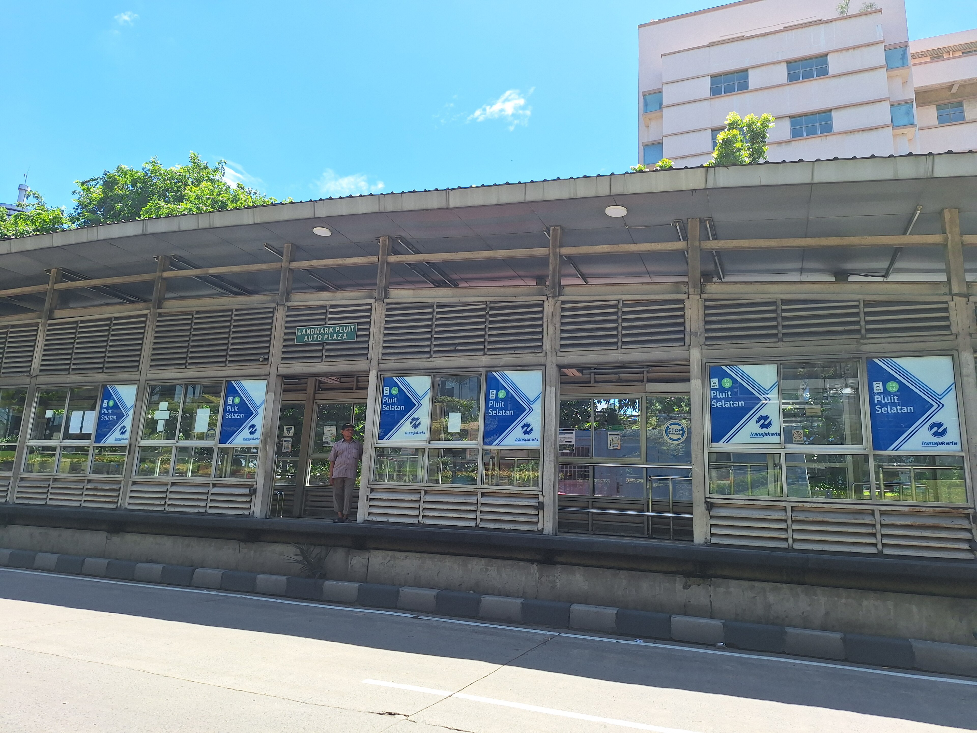 Halte Transjakarta Pluit Selatan Halte Transjakarta Pluit Selatan