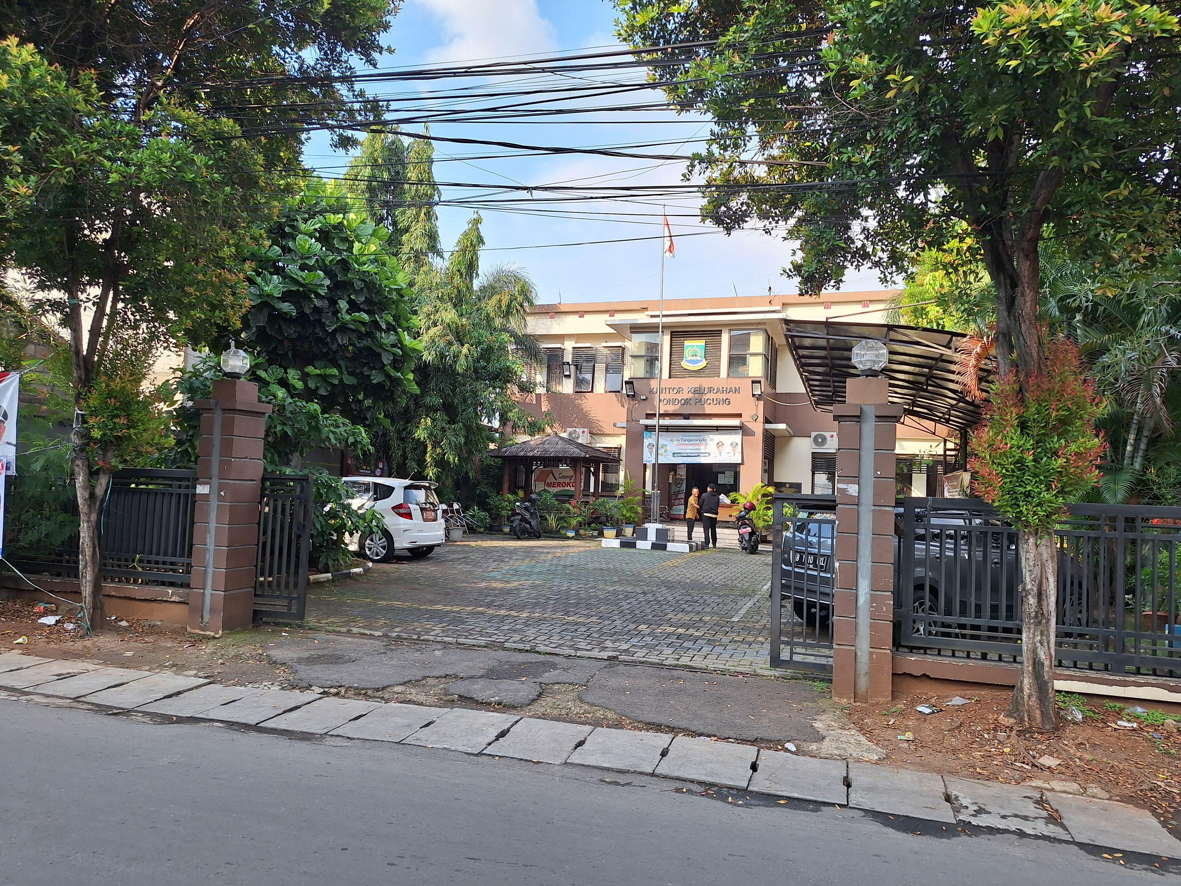 Pondok Pucung, Karang Tengah, Tangerang Pondok Pucung, Karang Tengah, Tangerang