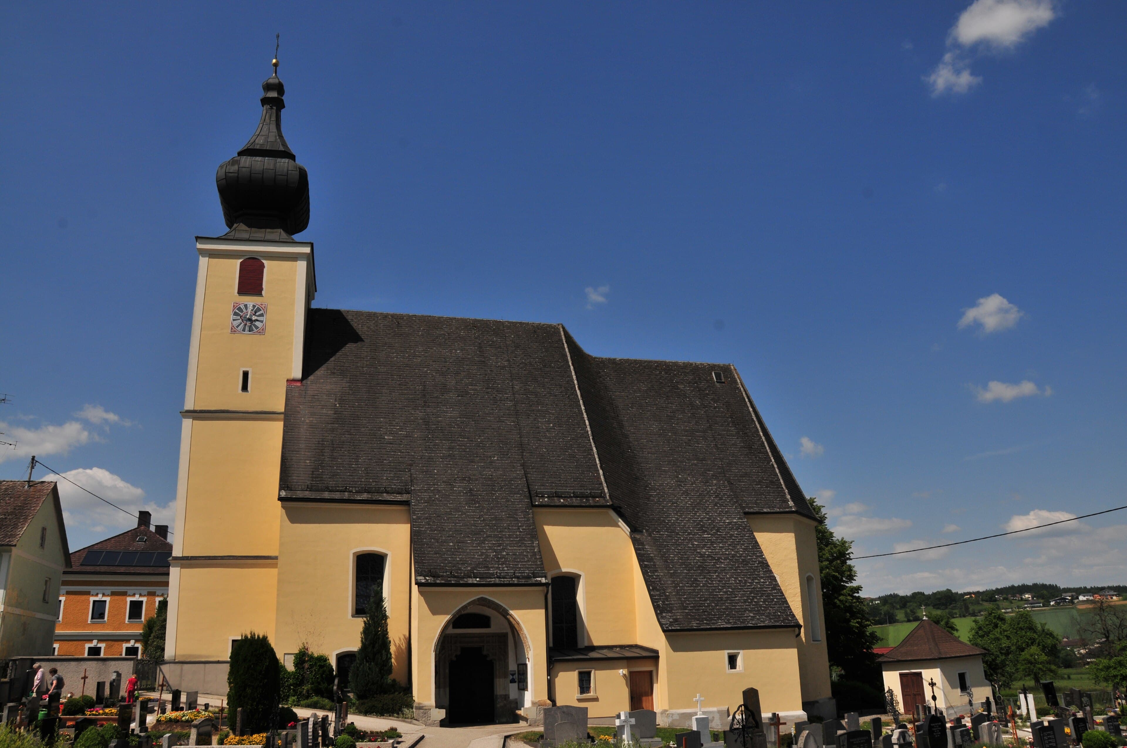 Gereja Santo Stefanus, Neukirchen bei Lambach Gereja Santo Stefanus, Neukirchen bei Lambach