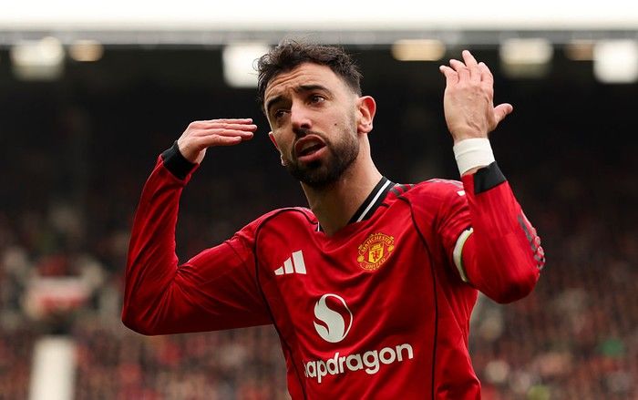 Bruno Fernandes Pecahkan Rekor Assist di Premier League, Tapi Kontroversi Mengiringi