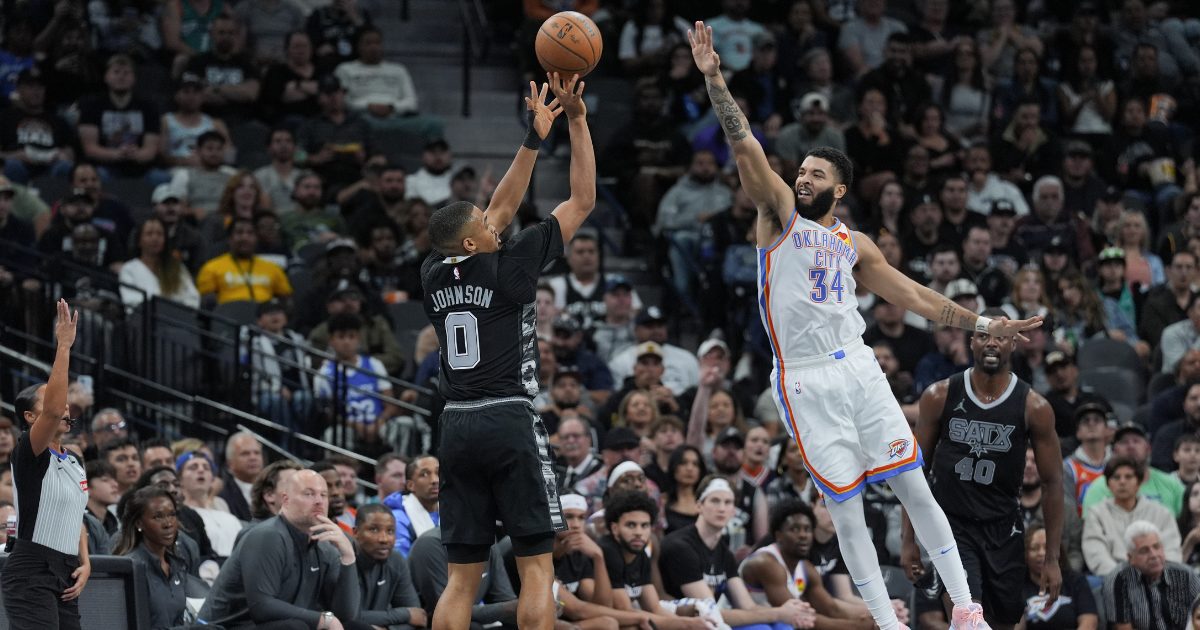 Keldon Johnson Memimpin Spurs Melawan Thunder di Game 2 Western Conference Finals