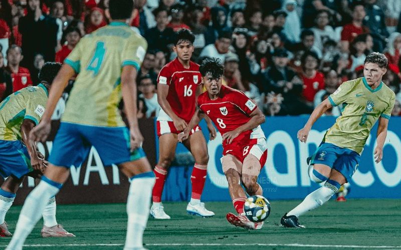 Daniel Muñoz Bawa Kolombia ke Babak 32 Besar Piala Dunia 2026