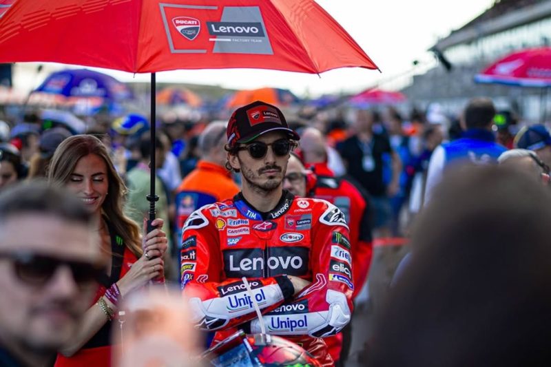 Francesco Bagnaia Resmi Gabung Aprilia Racing dengan Kontrak 4 Tahun Mulai Musim MotoGP 2027, Siap Membawa Tim ke Puncak Kemenangan