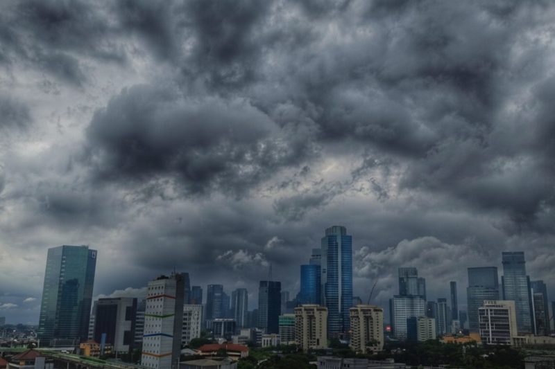 Hujan Bulan Juni: Antara Cuaca Ekstrem dan Dampaknya terhadap Kehidupan