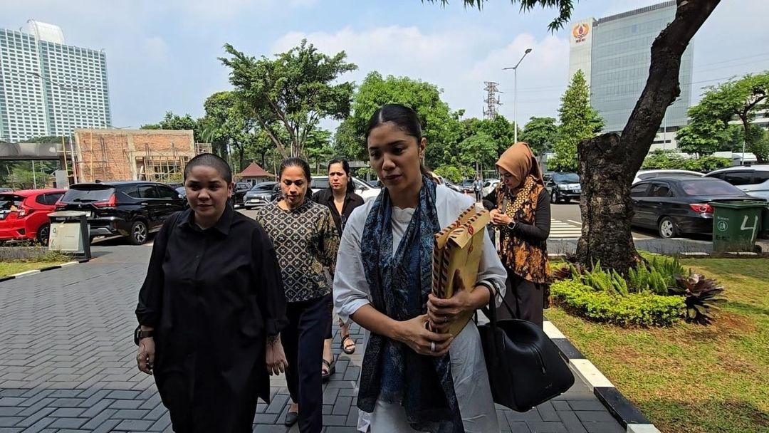 Keluarga Nadiem Gelar Doa Bersama Menjelang Pembacaan Vonis, Harap Ada Keadilan