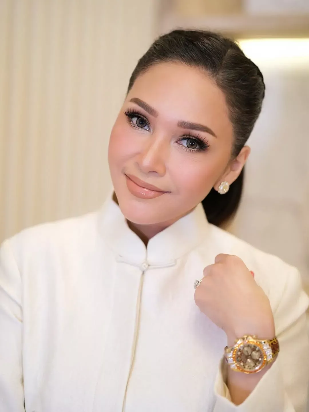 Maia Estianty Menangis Melihat Cucu Pertamanya, Baby Soso, Saat Diimunisasi