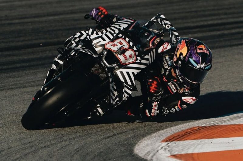 MotoGP 2026 – Jorge Martin Aneh Lihat Gaya Balap Ai Ogura, seperti Mau Jatuh saat Menikung