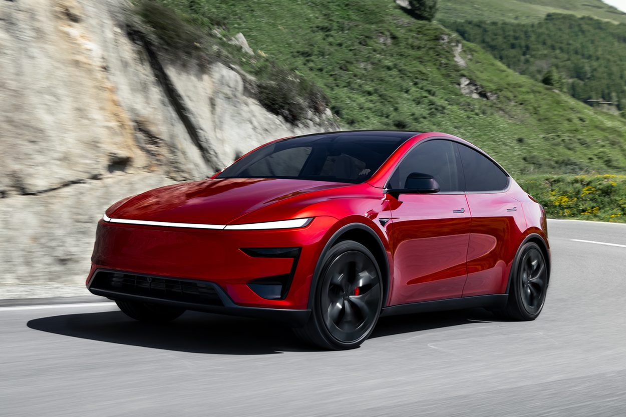 Revolutionizing Electric Vehicles: The Tesla Model Y Takes Center Stage