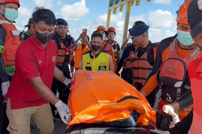 Tragedi di Sungai Kapuas: Tim SAR Temukan ABK Kapal di Pontianak dalam Keadaan Meninggal Dunia