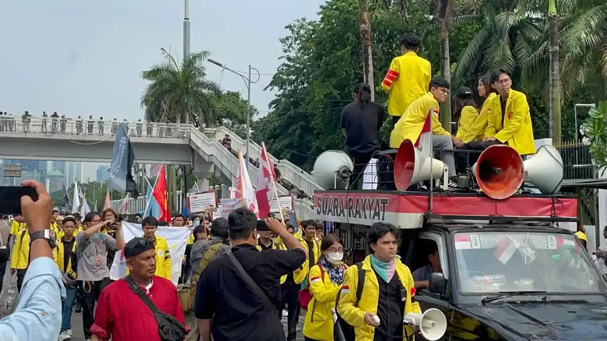 2 Demo di Jakarta Bertepatan HUT Bhayangkara Polri, Mahasiswa UI Bawa Simbol Berkabung
